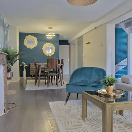 Le Paon D'Or Apartment *